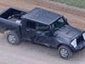 Шпионы сфотографировали пикап Jeep Wrangler - фото 3