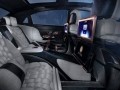 Канадцы превратили Mercedes-Maybach в «золотого Императора» - фото 6