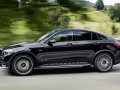 У кроссовера Mercedes-Benz GLC Coupe появилась AMG-модификация - фото 11