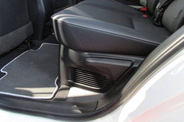 Свежий RAV4 Гибрид доступен для тест-драйва в Toyota ВиДи Эстакада