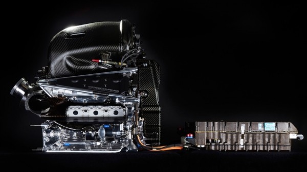 «Мерседес» доказал суперкар с двигателем Формулы-1