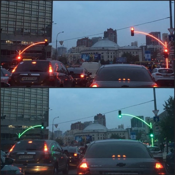 Удивительный светофор заработал в Киеве
