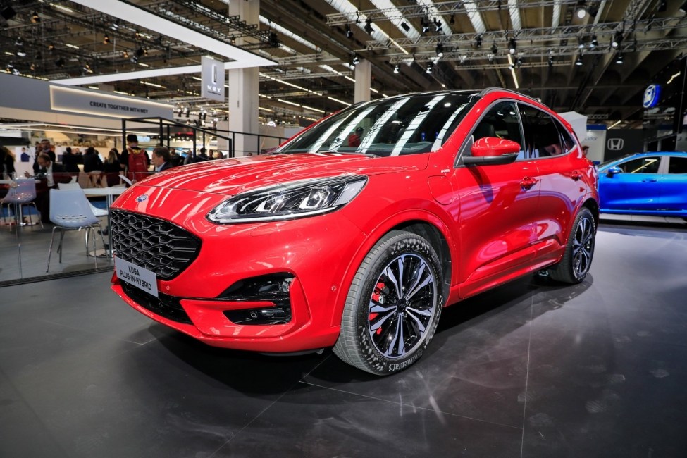 В нынешнем году Форд выпустит в европейских странах восемь моделей электромобилей