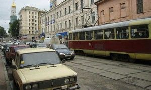 В РФ за отъезд на трамвайные пути будут лишать прав на 6 месяцев