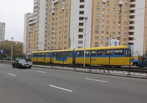 В Киеве раскрылись еще 4 установки скоростного трамвая