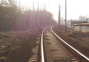 В Черкасской области поезд проломил грузовой автомобиль