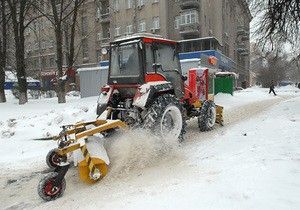 Киевские власти скупят снегоуборочную технику на 47 млрд грн