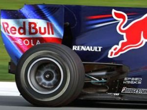 Мотористы Рено доказали договоры с Red Bull и Лотус