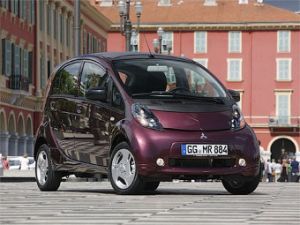 Мицубиси начнет реализации электромобиля i-MiEV в 15 европейских странах