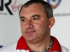 Анатолий Фоменко будет заниматься подготовкой болидов Формулы-1
