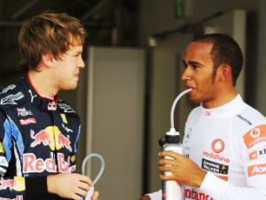 Хэмилтон назвал пилотов Red Bull фаворитами предстоящей квалификации