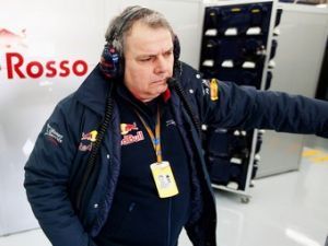 Технический директор Toro Rosso поставил Феттеля в один ряд с Сенной