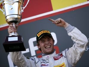 Найджел Мелькер возглавил общий зачет GP3 после первого этапа