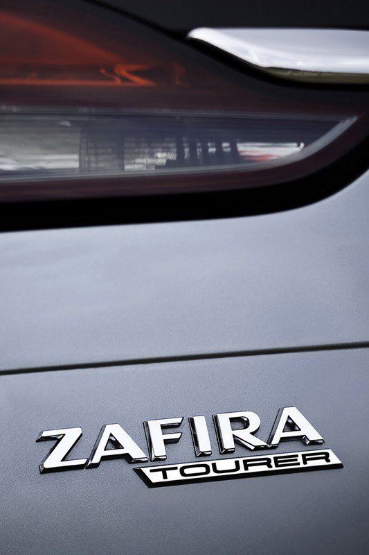 Opel Zafira Tourer :   ,     ()