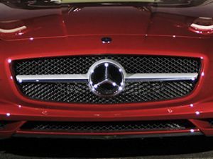 Появились подробности о новом спорткаре Mercedes-Benz