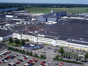 Saab возобновил работу шведского завода