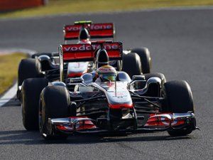 Мягкие шины позволили пилотам McLaren выиграть тренировку Формулы-1