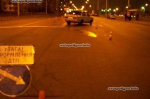 В Киеве пьяный пешеход спровоцировал аварию