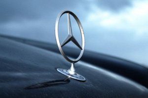   Mercedes-Benz ,    