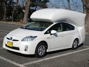 Toyota Prius превратили в двухэтажный фургон для кемпинга