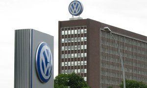 Volkswagen отзывает 300 тысяч автомобилей из-за риска возгорания двигателя