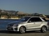 Компания Mercedes-Benz назвала стоимость ML63 AMG 2012 - фото 26