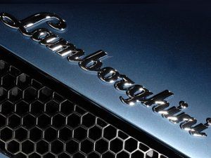 В Lamborghini опровергли появление внедорожника