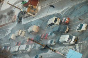Днепр в 20-градусный холод потопило: автомашины плавают по окна в воде. ФОТО