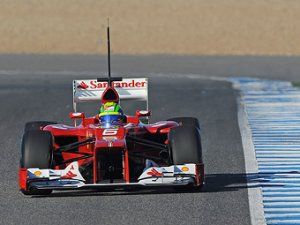 В команде Ferrari недовольны ходом предсезонных тестов