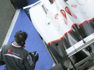 Команда Williams попробует скопировать выхлопную систему Sauber и Red Bull