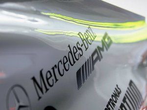 Компания Mercedes-Benz собирается судиться с Берни Экклстоуном