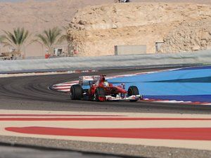 ФИА отказалась откладывать Гран-при Бахрейна