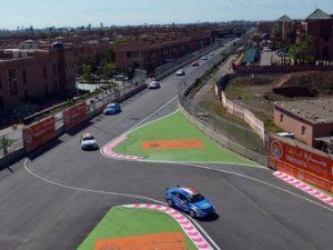 Гонщики Шевроле разделили места на помосте в автогонках WTCC в Марокко