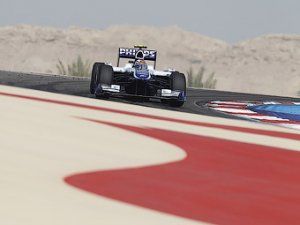Сотрудники команд Формулы-1 поедут в Бахрейн против своей воли