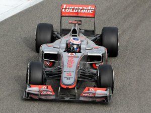 Дженсон Баттон занял 1-ое место в свободных заездах Формулы-1