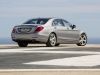 Флагманский седан Mercedes-Benz пришелся по вкусу потребителям - фото 27
