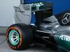 Новый «Мерседес» для Формулы-1 представили на трассе в Хересе - фото 3