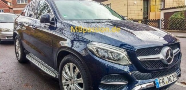 Новый Mercedes-Benz GLE Coupe заметили на улицах