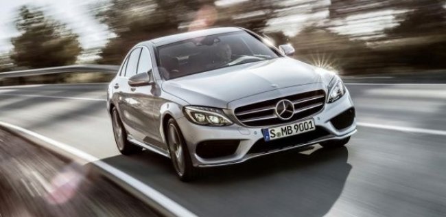 Mercedes-Benz C-Class получит 70-сантиметровый дисплей в салоне