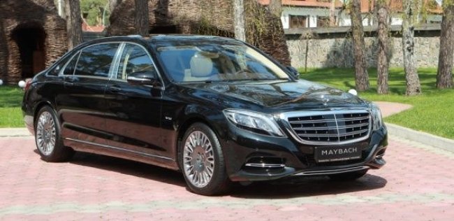 Роскошный Mercedes-Maybach S-класс привезли в Украину