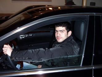 Автолюбителем Тойота Прадо, свалившей на прошедшей неделе в Одессе 11 авто, оказался сын парламентария