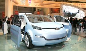 Brilliance представила в Шанхае концептуальный электромобиль