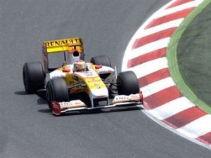 Команда Renault не будет использовать KERS в Монако
