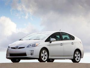 Компания Toyota получила 80 тысяч заказов на новый Prius