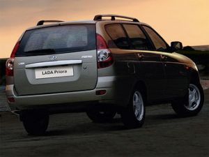 Продажи универсалов Lada Priora начнутся в июне
