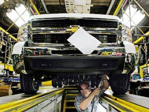 В 2010 году GM закроет в США 13 заводов