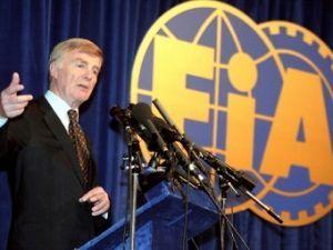 FIA обвинила команды Формулы-1 в попытке захвата власти