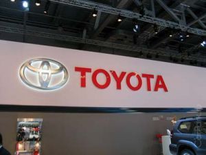 К 2012 году Toyota будет собирать до 30 000 гибридов