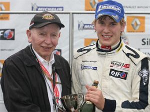 Сын экс-чемпиона Формулы-1 погиб в гонке Формулы-2