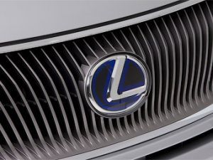 Прототип компактного хэтчбека Lexus получит название С-Premium